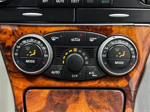 Used 2007 Mercedes-Benz SL 550 image 29