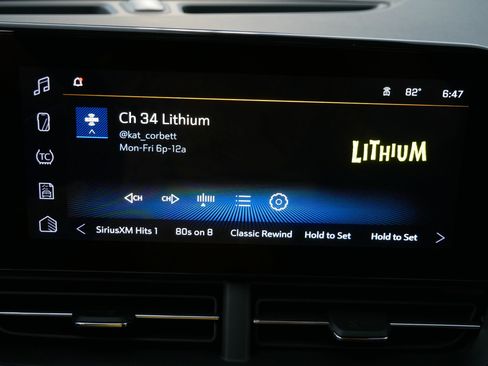 New 2026 Chevrolet Trax LT w/ LT Convenience Package FWD image 7