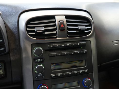 Used 2007 Chevrolet Corvette Coupe w/ Preferred Equipment Group image 33