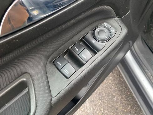 Certified 2023 Chevrolet Equinox RS w/ LPO, Floor Liner Package image 20