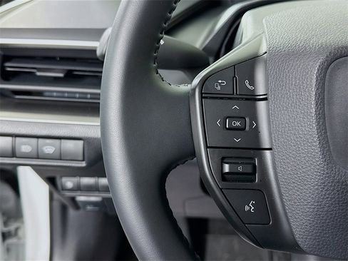 Used 2026 Toyota Prius LE image 19