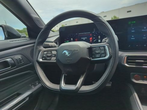 Used 2025 Ford Mustang GT Premium RWD image 26