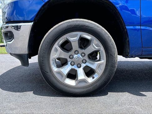 Used 2019 RAM 1500 Big Horn AWD/4WD image 2