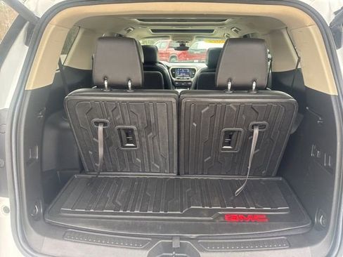 Used 2022 GMC Acadia Denali w/ Denali Technology Package AWD/4WD image 26