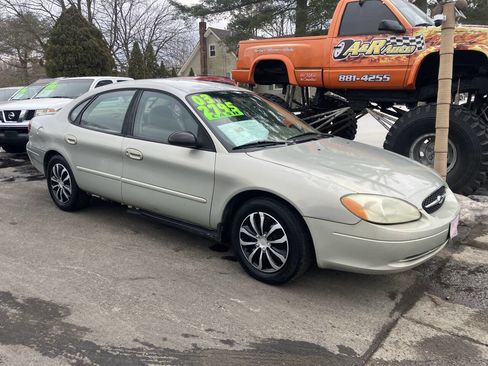 Used 2003 Ford Taurus LX image 5