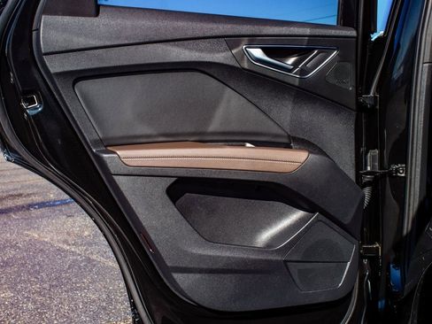 Used 2023 Audi Q4 e-tron Premium Plus w/ Premium Plus image 11