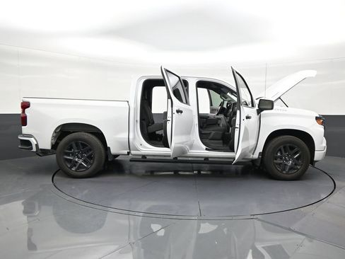 Used 2025 Chevrolet Silverado 1500 Custom image 29