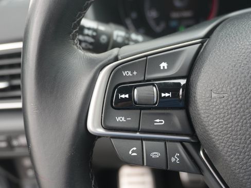 Used 2018 Honda Accord Sport image 24