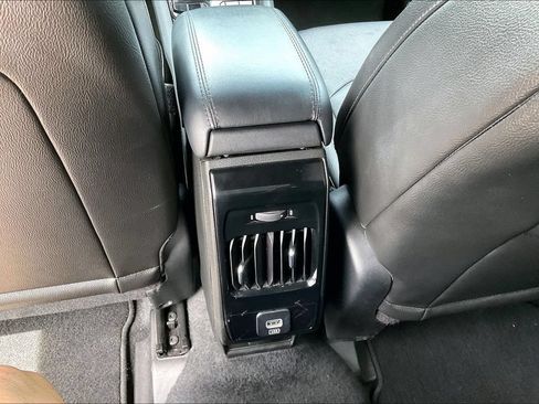 Used 2025 Jeep Compass Limited AWD/4WD image 31