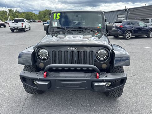 Used 2015 Jeep Wrangler Unlimited Rubicon AWD/4WD image 9