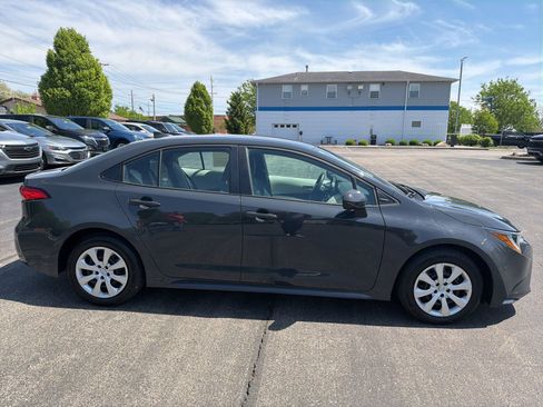 Used 2023 Toyota Corolla LE FWD image 6