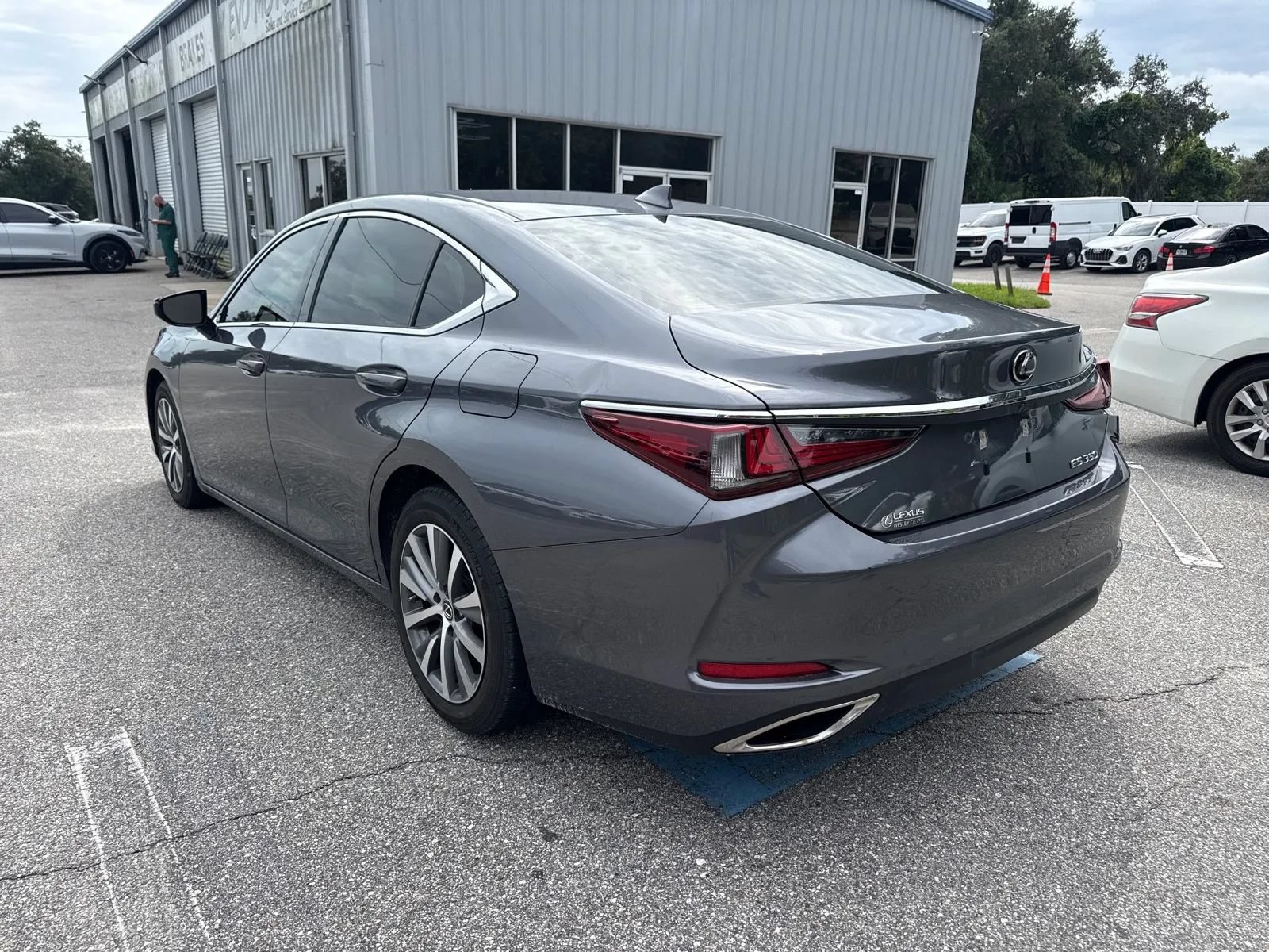 Used 2019 Lexus ES 350 FWD image 11