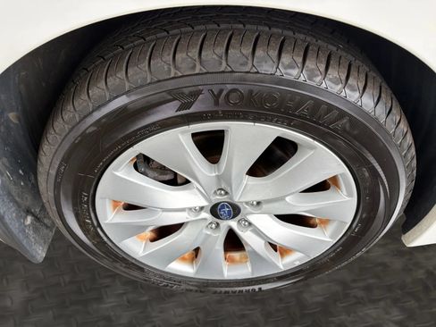 Used 2015 Subaru Legacy 2.5i Premium AWD/4WD image 37
