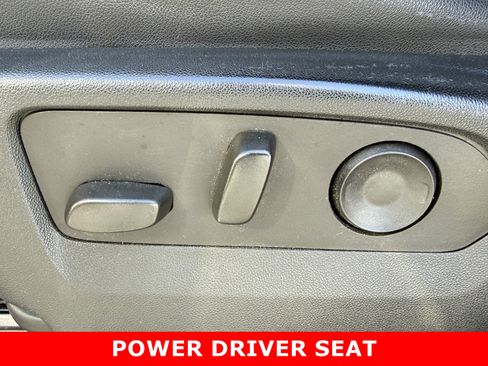 Used 2023 GMC Yukon AT4 w/ AT4 Premium Package image 18