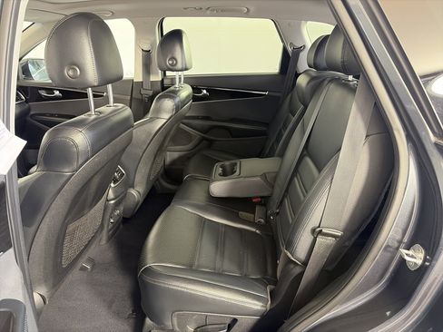 Used 2020 Kia Sorento EX AWD/4WD image 7