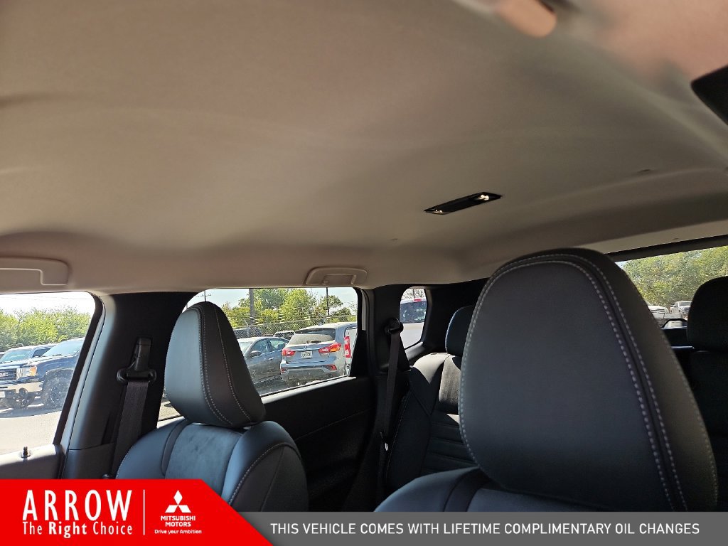 New 2026 Mitsubishi Outlander SE FWD image 23