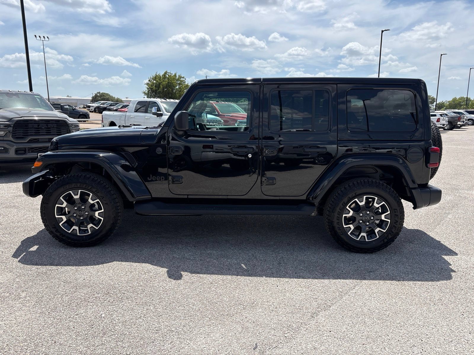 New 2026 Jeep Wrangler Unlimited Sahara AWD/4WD image 2