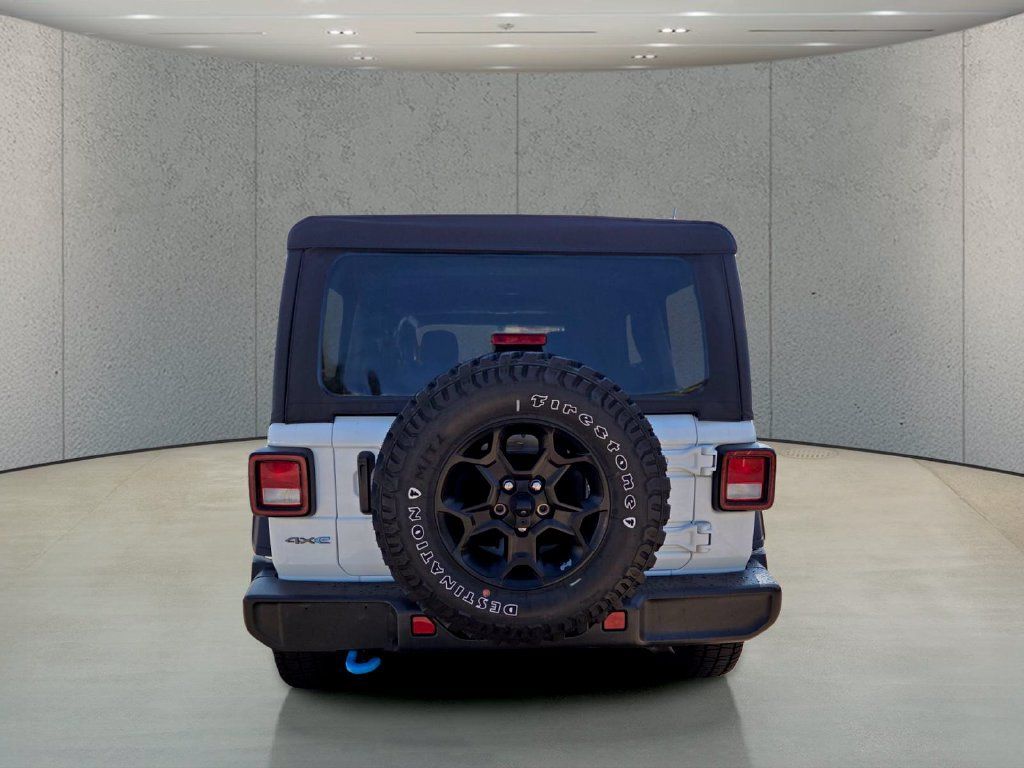 Used 2023 Jeep Wrangler Unlimited AWD/4WD image 4