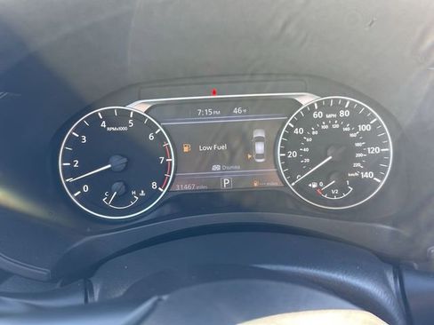 Used 2023 Nissan Altima 2.5 SV image 3