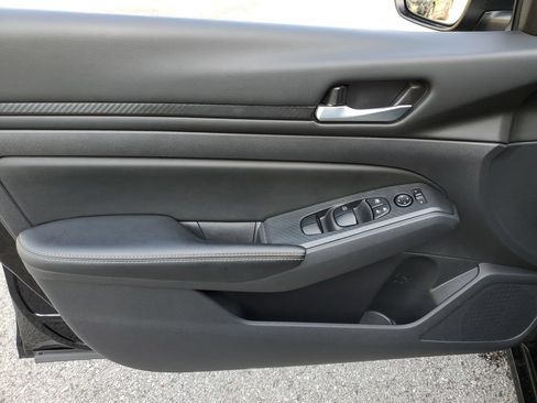 Certified 2025 Nissan Altima 2.5 SV FWD image 16