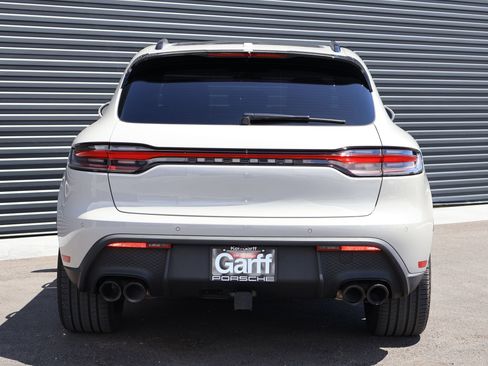 Certified 2024 Porsche Macan AWD/4WD image 10