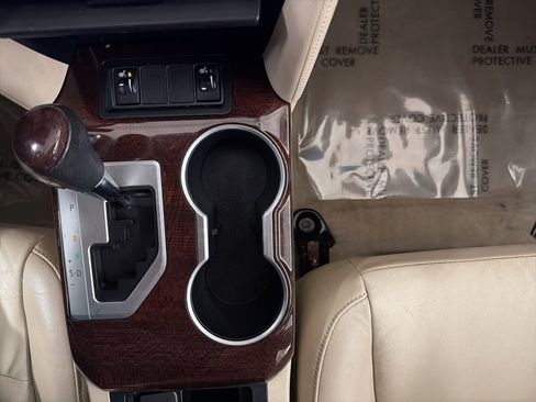 Used 2012 Toyota Camry XLE image 18