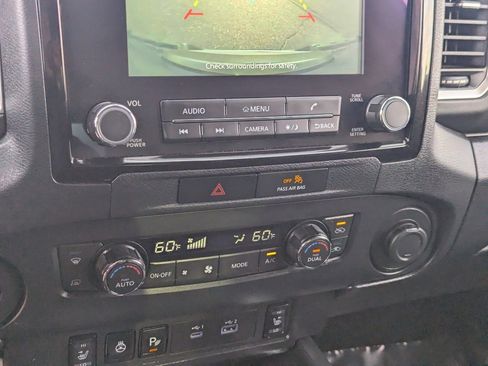 Certified 2022 Nissan Frontier SV image 23