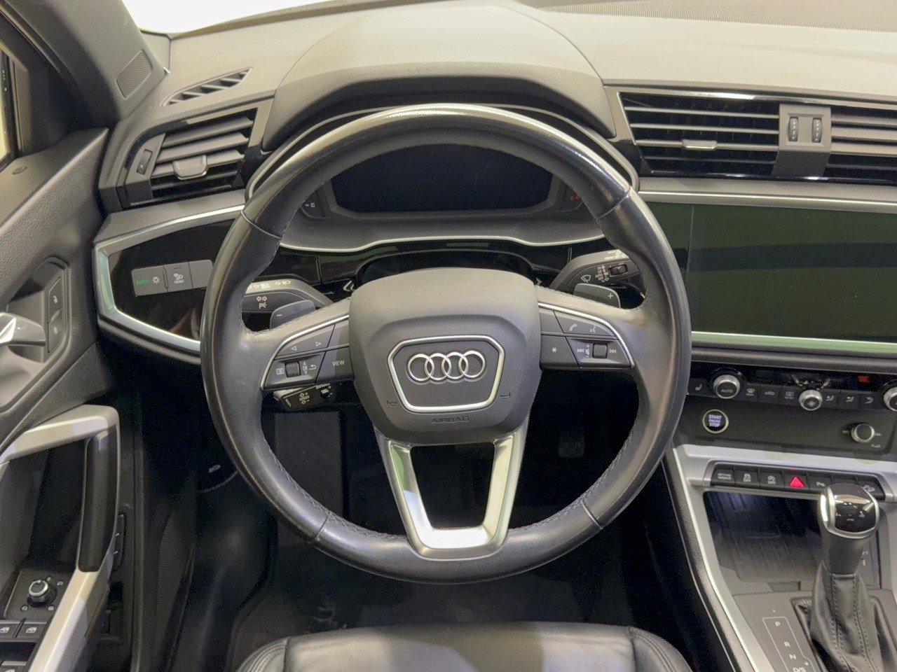 Used 2024 Audi Q3 2.0T Premium AWD/4WD image 10