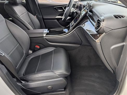 Used 2025 Mercedes-Benz GLC 300 GLC 300 image 17