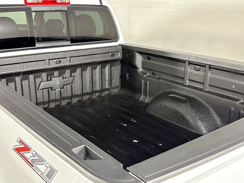 Used 2016 Chevrolet Colorado Z71 AWD/4WD image 21