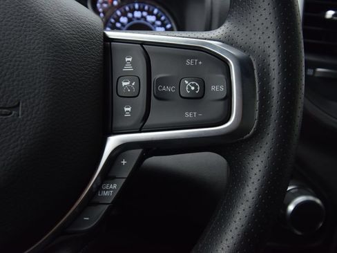 New 2026 RAM 1500 4x4 Crew Cab image 26