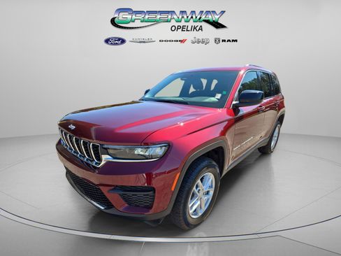 New 2025 Jeep Grand Cherokee Laredo X image 3