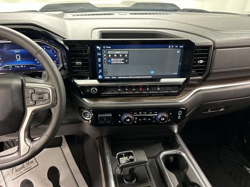 Certified 2024 Chevrolet Silverado 1500 LT Trail Boss w/ Convenience Package II AWD/4WD image 19