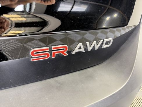 Certified 2025 Nissan Kicks SR AWD/4WD image 17