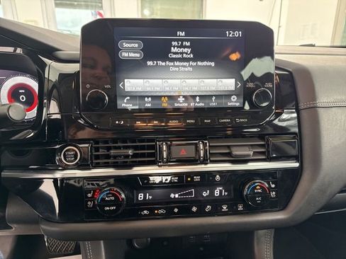 Used 2023 Nissan Pathfinder Platinum AWD/4WD image 24