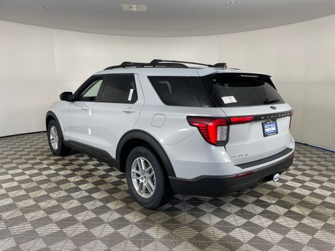 New 2026 Ford Explorer Active image 5
