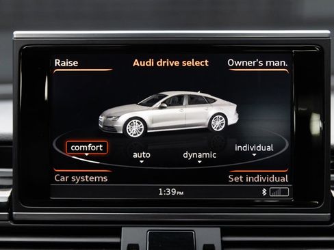 Used 2016 Audi RS 7 Prestige w/ Carbon-Optic Package image 17