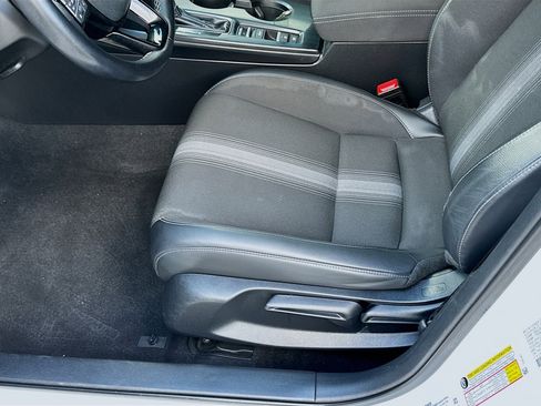 Used 2023 Honda Civic Sport image 17