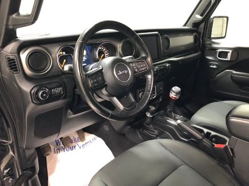 Used 2021 Jeep Wrangler Sport image 15