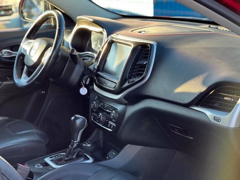 Used 2015 Jeep Cherokee Trailhawk w/ Leather Interior Group image 20