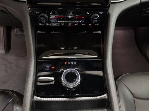 New 2025 Jeep Grand Cherokee Limited AWD/4WD image 30