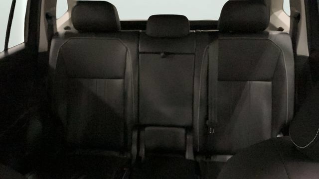 Used 2024 Volkswagen Tiguan SE w/ Panoramic Sunroof Package AWD/4WD image 18