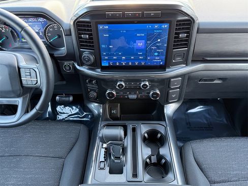 Used 2022 Ford F150 XLT w/ Equipment Group 302A High image 11