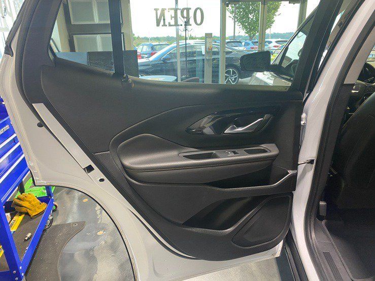 Used 2022 GMC Terrain AT4 w/ Infotainment Package II AWD/4WD image 14