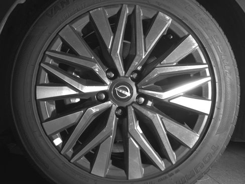 Used 2025 Nissan Altima 2.5 SV image 12