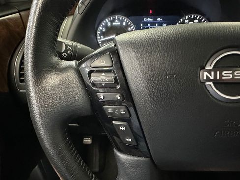 Used 2024 Nissan Armada SL w/ Captain's Chairs Package AWD/4WD image 9