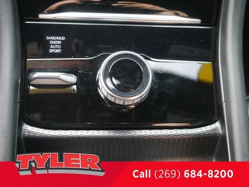 Certified 2024 Jeep Grand Cherokee Limited AWD/4WD image 33