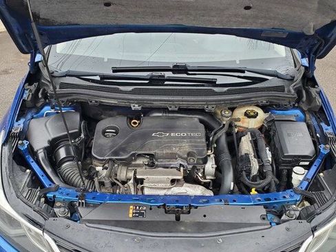 Used 2016 Chevrolet Cruze LT w/ Convenience Package FWD image 10