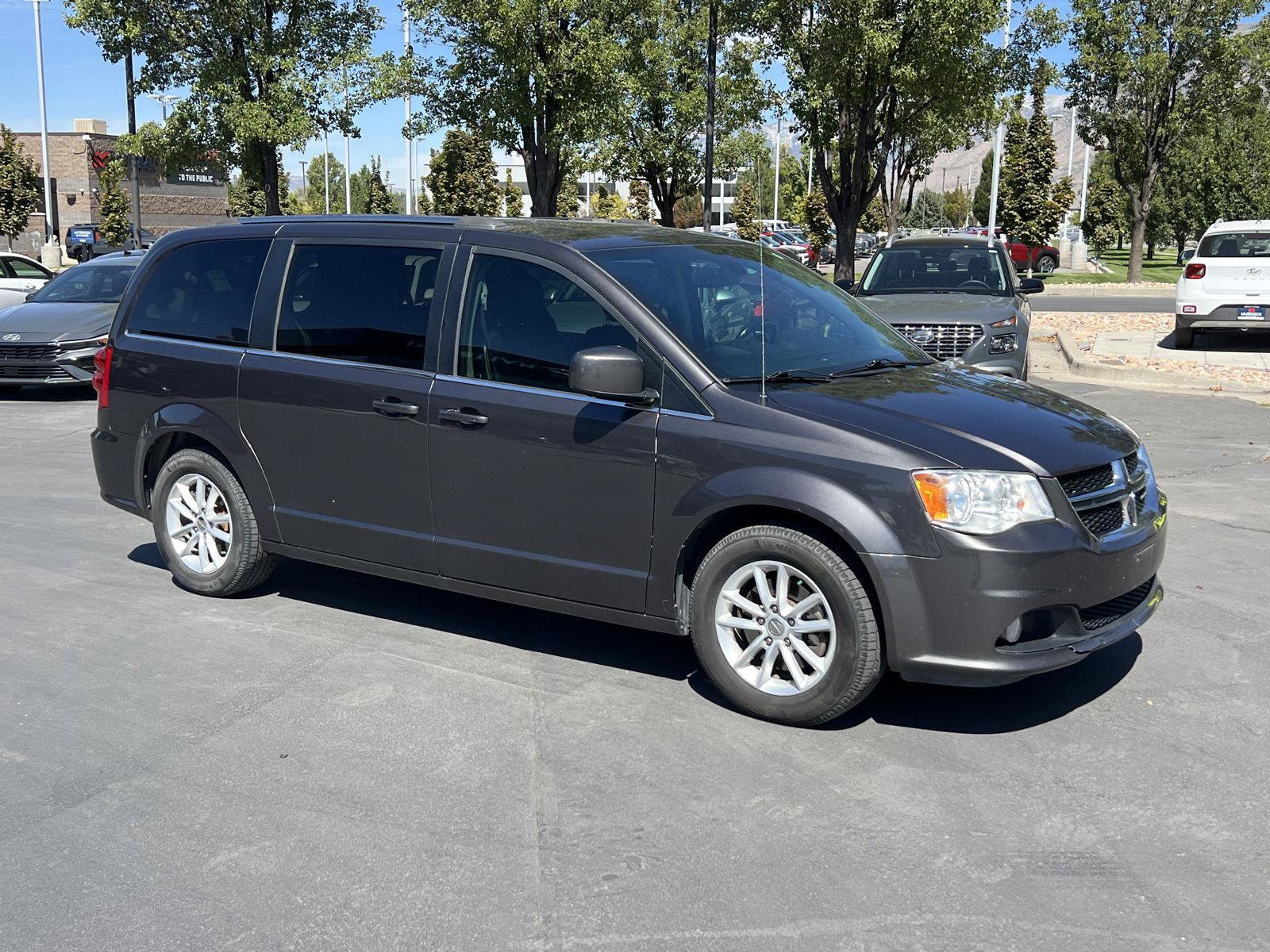 Used 2019 Dodge Grand Caravan SXT FWD image 11