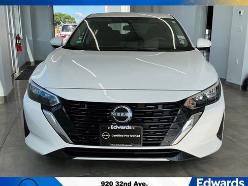 Used 2025 Nissan Sentra SV w/ All-Weather Package FWD image 3